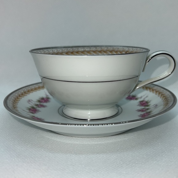 RC TEACUP & SAUCER VINTAGE 1960s PATTERN NORITAKE 564 VICTORIAN ROSES LAUREL - Picture 5 of 17